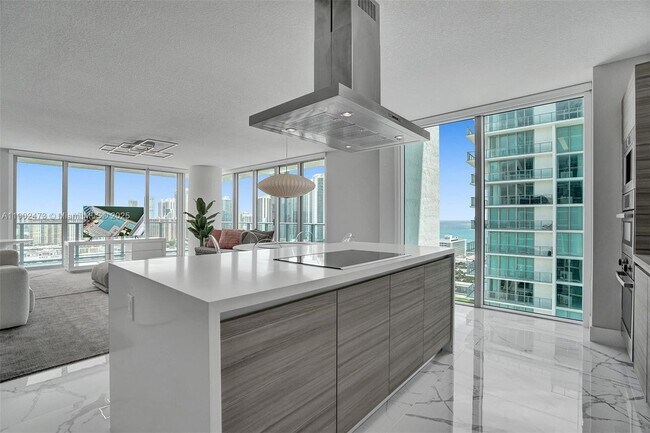 Building Photo - 330 Sunny Isles Blvd