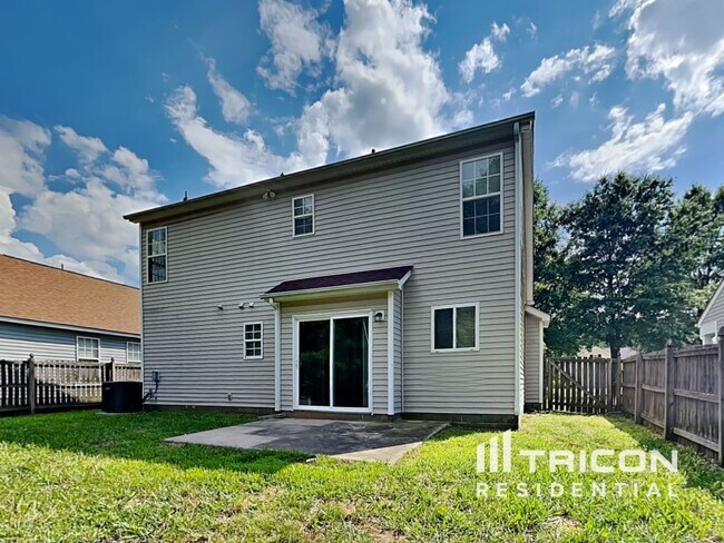 Building Photo - 13006 Planters Row Dr