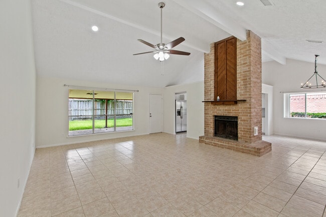 Building Photo - 7019 Yardley Dr