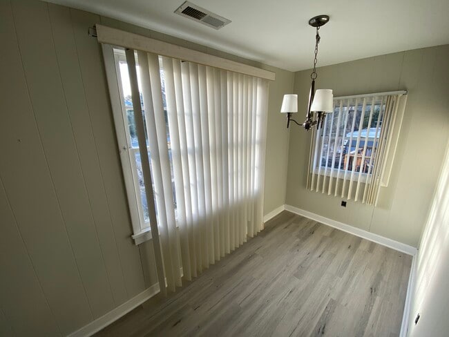 Building Photo - 4812 Chamberlayne Ave