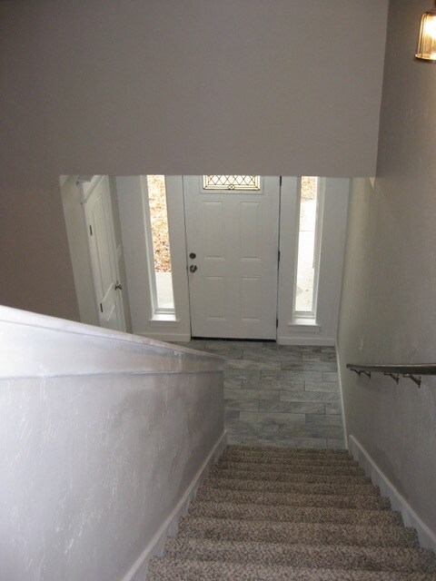 Building Photo - 9224 S Hudson Ave