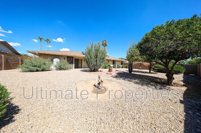 Building Photo - 13107 W Lyric Dr