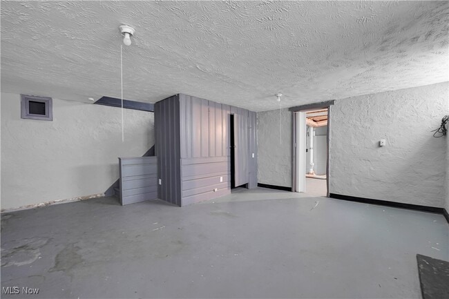 Building Photo - 1178 Argonne Rd