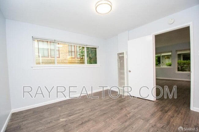 Building Photo - 459 Jersey St