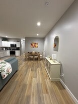 Building Photo - 415 Dequincy St