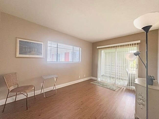 Building Photo - 3362 Cynthia Ln