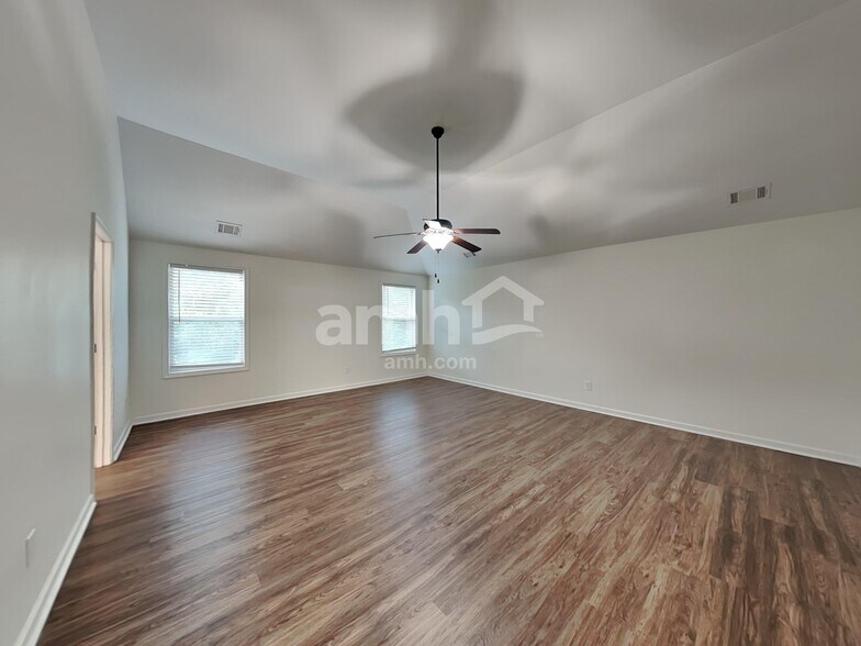 Building Photo - 3004 Feldwood Ct