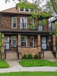 Building Photo - Blaine 5