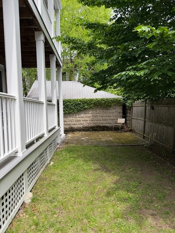 Building Photo - 92 Yorktown St