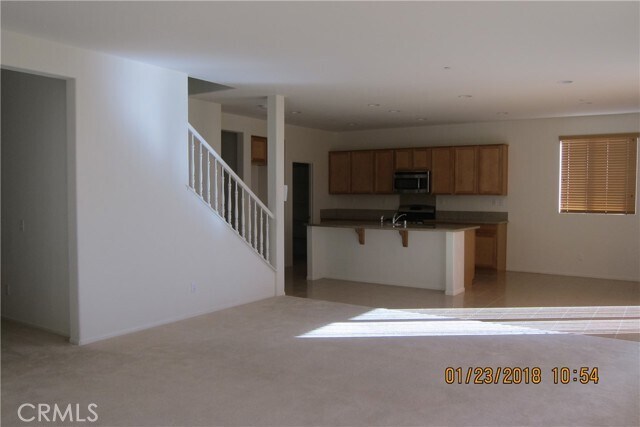 Building Photo - 38209 Divot Dr