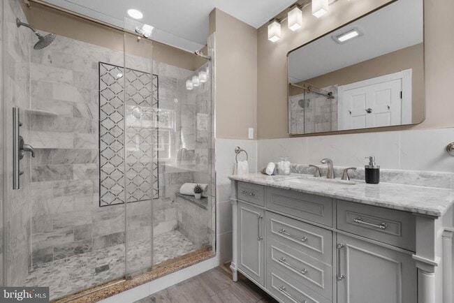 Building Photo - 10429 Headly Ct