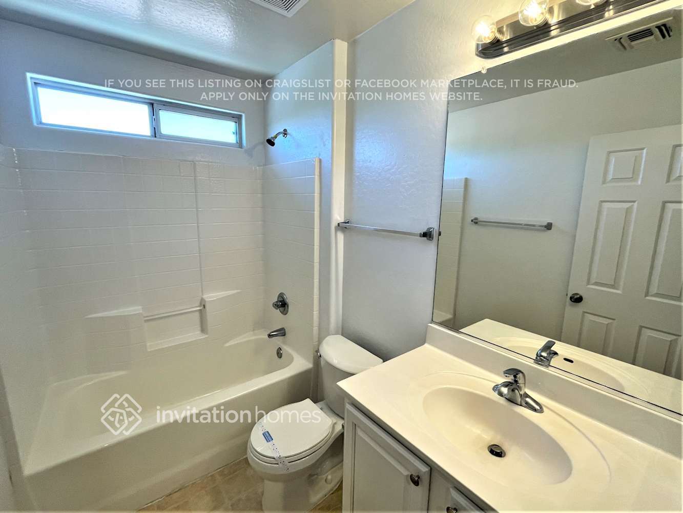 Building Photo - 1757 S Voyager Dr