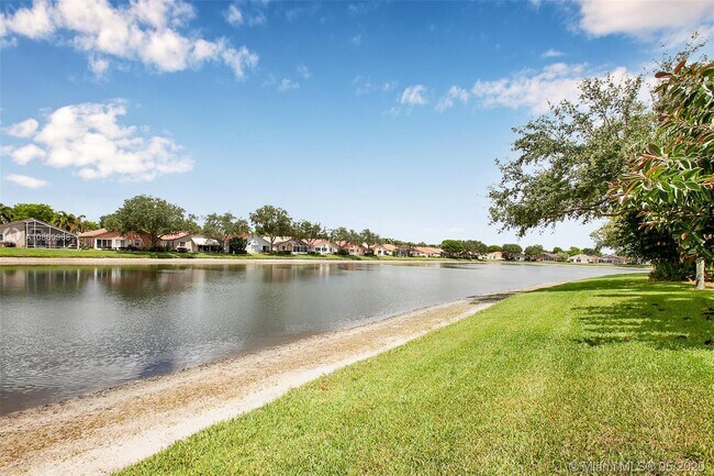 Building Photo - 9601 Harbour Lake Cir