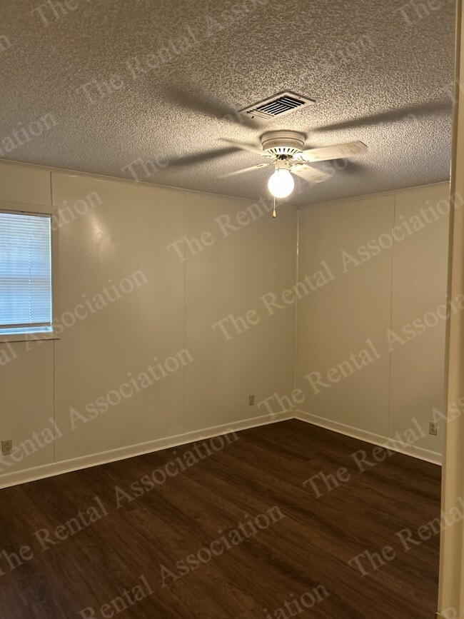 Building Photo - 6656 Sonny Boy Yeldell Rd