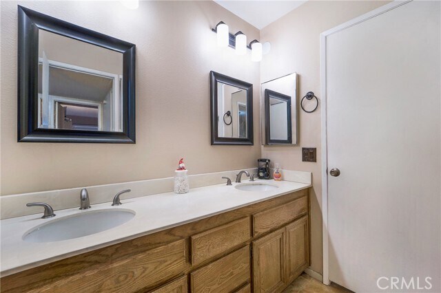 Building Photo - 1405 Pinon Pl