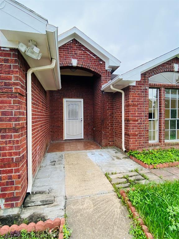 Building Photo - 9620 Intervale St