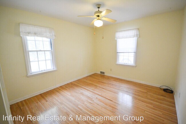 Building Photo - 4 br, 2 bath House - 1531 6th St SW