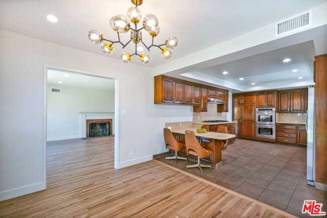 Building Photo - 5911 S Corning Ave