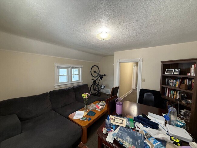 Building Photo - 1675 Van Buren Ave