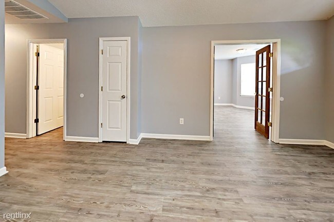 Building Photo - 7525 Rolling Meadows Ln