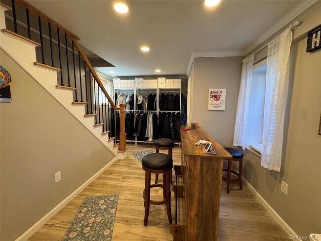 Building Photo - 119 Whittier Dr
