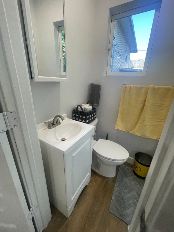 Building Photo - 4522 E Washington St