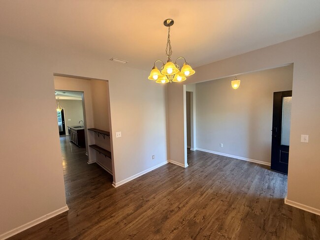 Building Photo - 7157 Sonja Dr