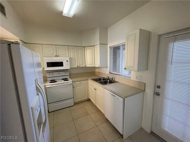 Building Photo - 4110 Castilla Circle