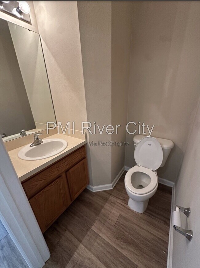 Building Photo - 1740 Biscayne Bay Cir