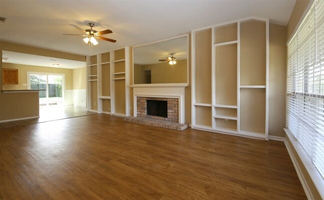 Building Photo - 13339 Somersworth Dr