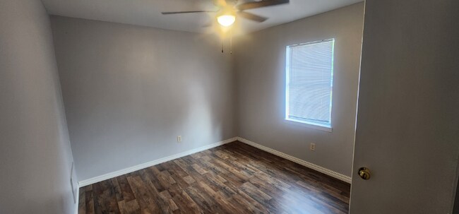 Building Photo - 416 E K St