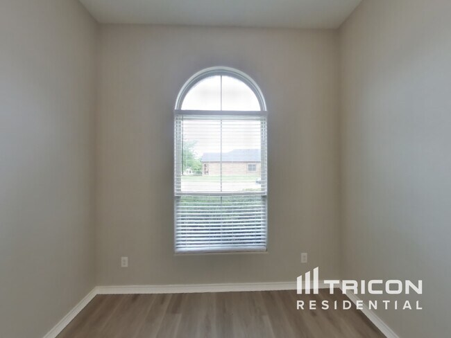 Building Photo - 11600 Anna Grace Dr