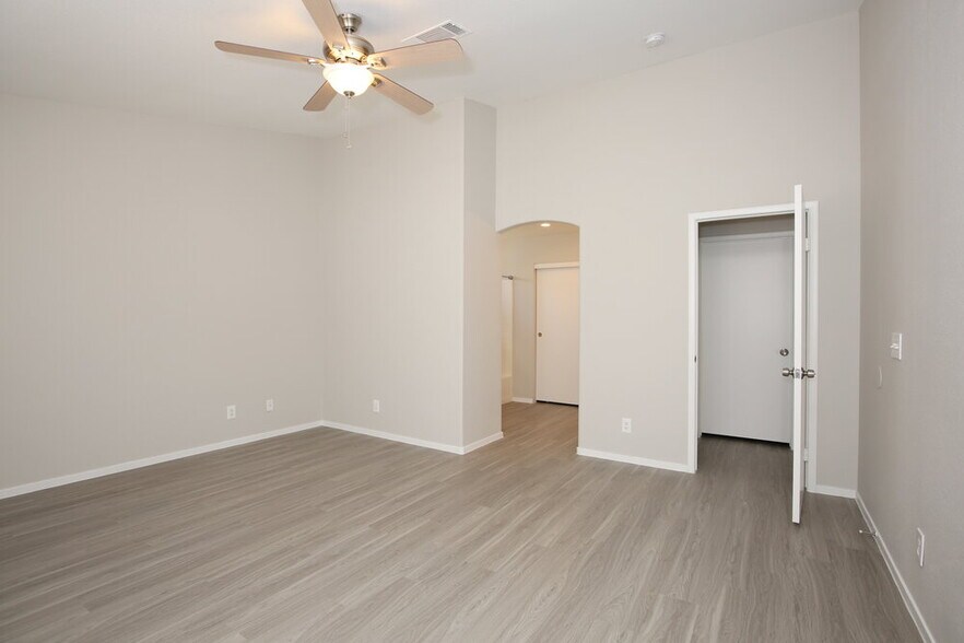 Building Photo - 430 Don Pedro Cir