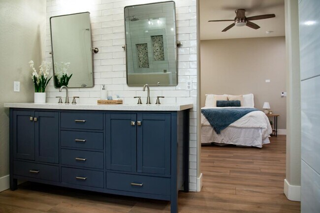 Building Photo - 1874 S 160th Ln