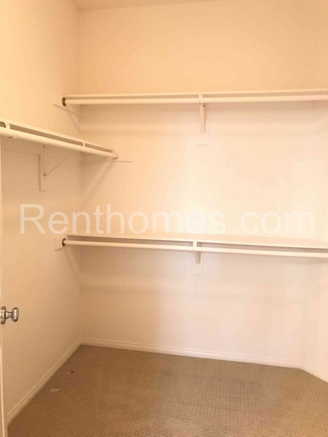 Building Photo - 11665 Miro Cir