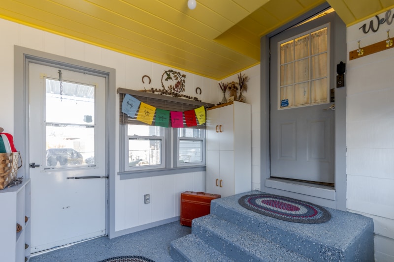 Building Photo - 1204 Avenue E