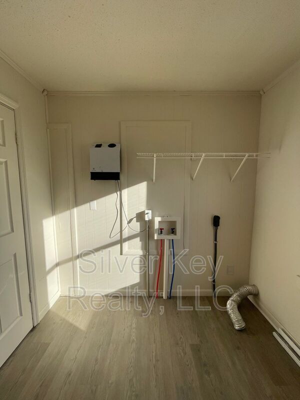 Building Photo - 2335 US-411