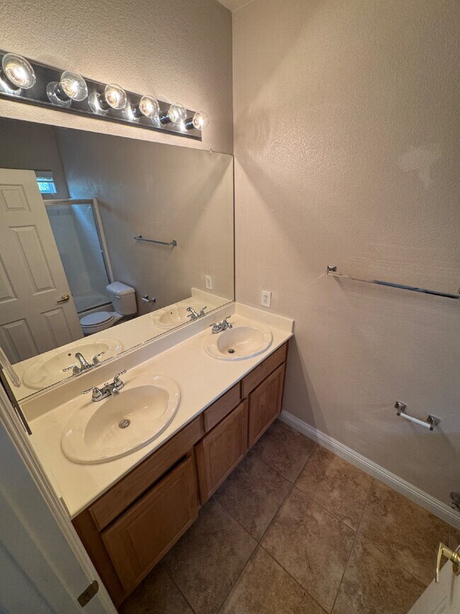 Building Photo - Sky Canyon Area Home w/ 3 Beds PLUS Loft & Solar