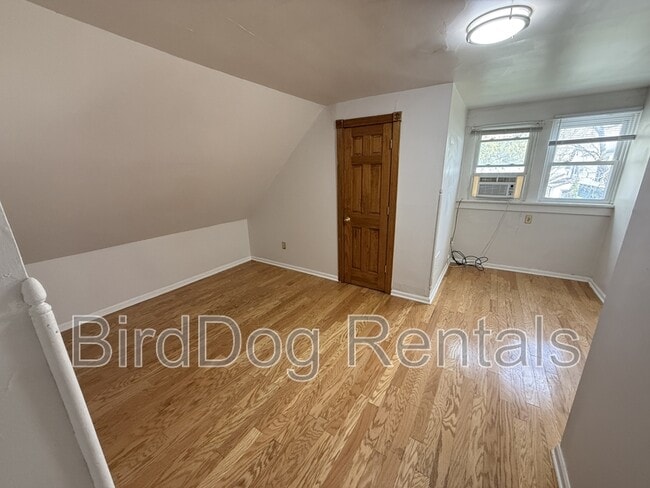 Building Photo - 82 E Maynard Ave