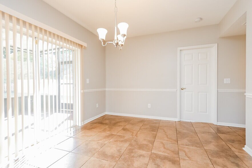Building Photo - 10808 Newbridge Dr