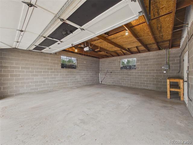 Building Photo - 1695 E Cornell Ave