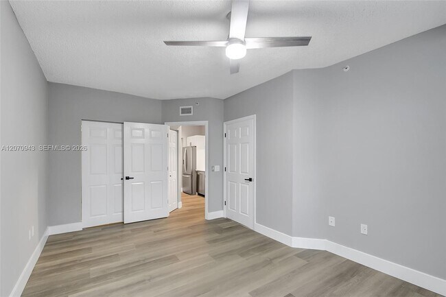 Building Photo - 2206 Tuscany Way