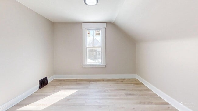 Building Photo - Slavic Village - 4 Bedroom - Single Family Home