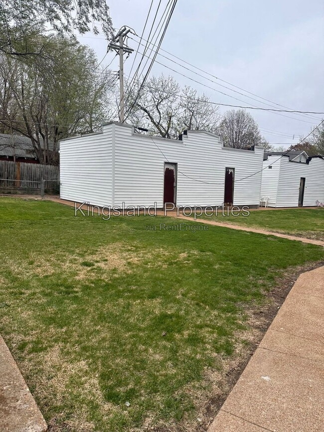 Building Photo - 3711 Bates St