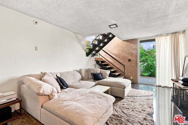 Building Photo - 936 Fortune Way