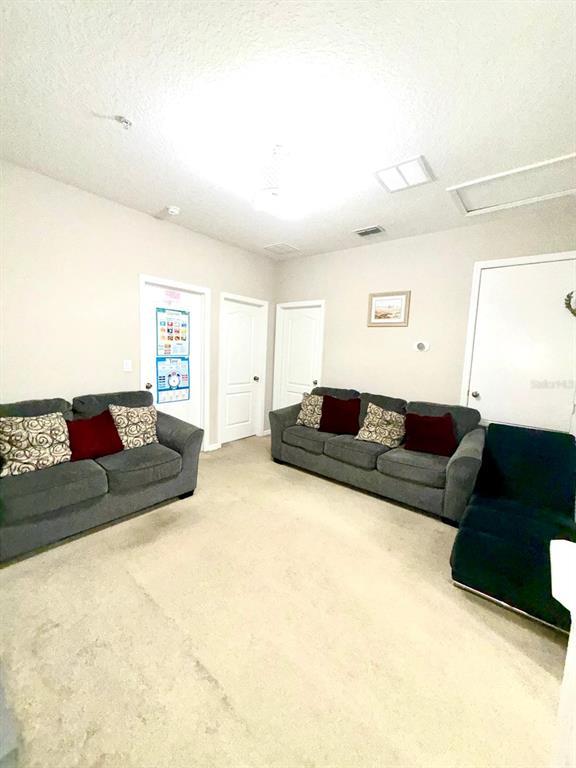 Building Photo - 204 Rustic Loop