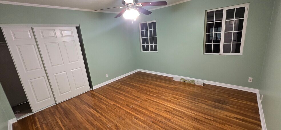 Building Photo - 532 Porter St