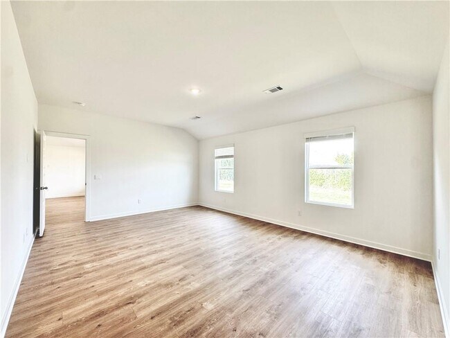 Building Photo - 376 Texas Ave