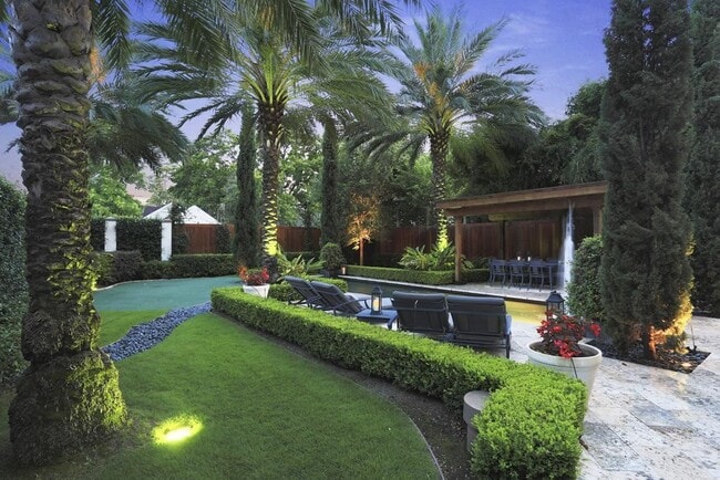 Building Photo - 3406 Greenbriar Dr