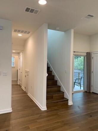 Building Photo - 6800 Menchaca Rd